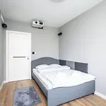Apartment Rentplanet - Kasztelanska Krakow
